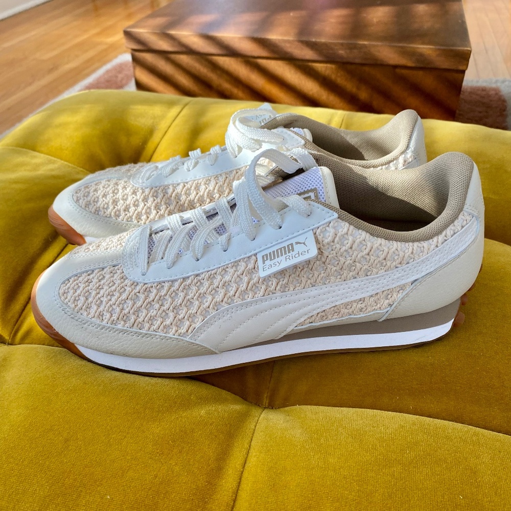 Women’s Puma Crochet Easy Rider Sneakers - Size 11